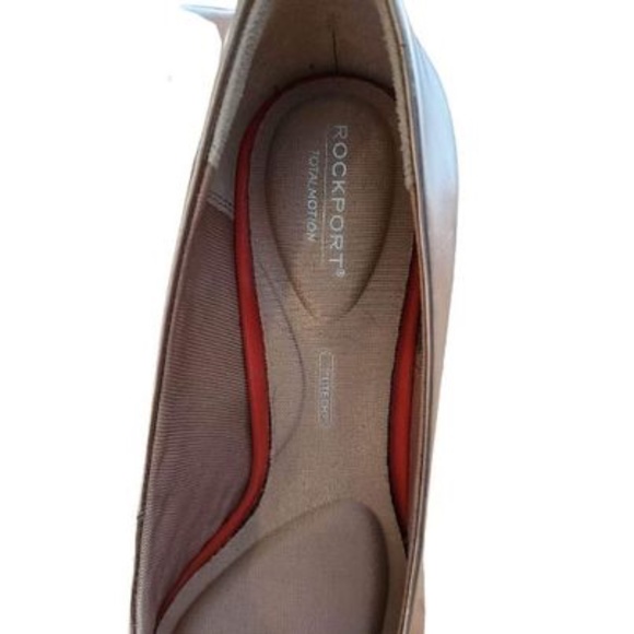 NWOT Rockport Women TOTAL MOTION Leather Plain Pump Size 6M Rose Gold - Picture 6 of 6